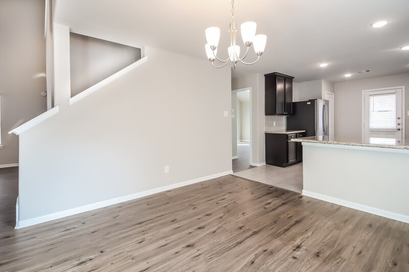 2,290/Mo, 5226 Bay Ln Bacliff, TX 77518 Dining Room View