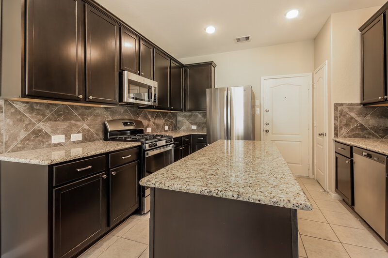 1,940/Mo, 5223 Gulf Stream Ln Bacliff, TX 77518 Kitchen View 2