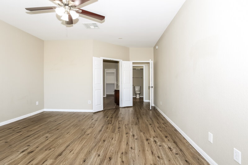 2,425/Mo, 21806 Catoosa Dr Spring, TX 77388 Main Bedroom View 2