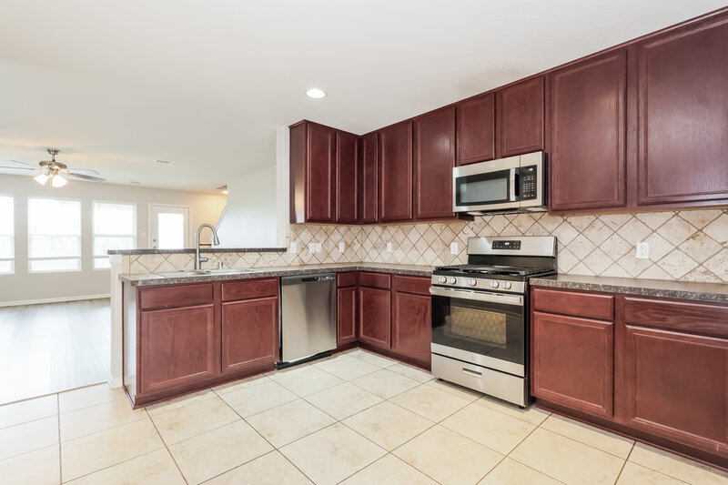 1,895/Mo, 9962 Chimney Swift Ln Conroe, TX 77385 Kitchen View 2