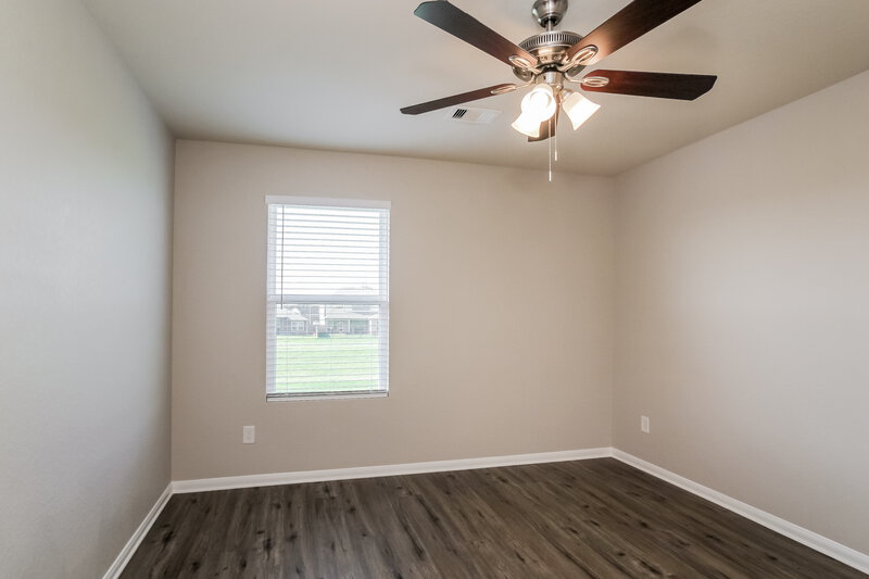 2,460/Mo, 9962 Chimney Swift Ln Conroe, TX 77385 Bedroom View 3