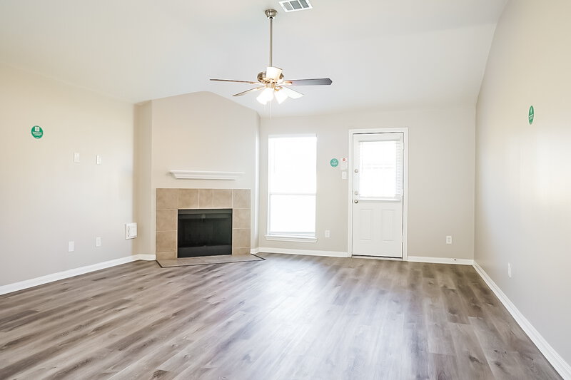 1,920/Mo, 4011 Teal Vista Ct Fresno, TX 77545 Living Room View