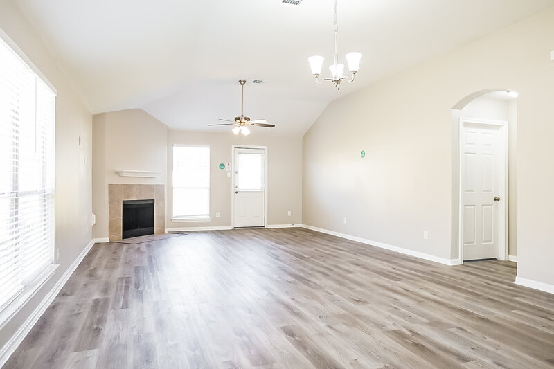 1,920/Mo, 4011 Teal Vista Ct Fresno, TX 77545 Living Room View 2