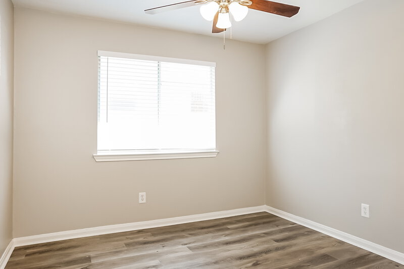 1,920/Mo, 4011 Teal Vista Ct Fresno, TX 77545 Bedroom View 2
