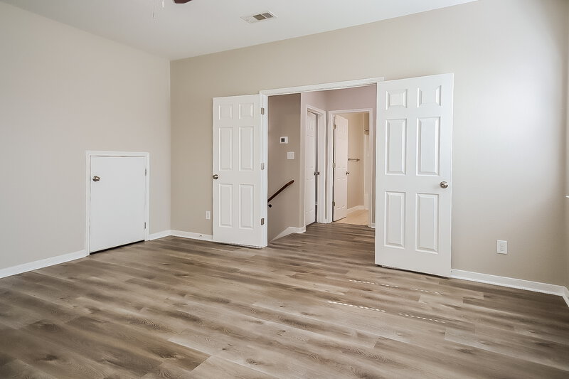 2,250/Mo, 2407 Lexington Park Dr Spring, TX 77373 Family Room View