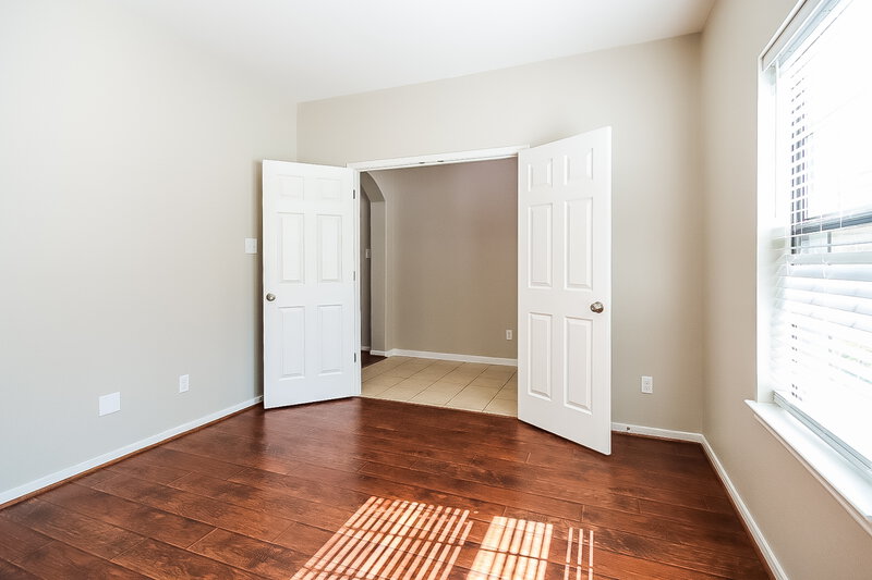2,250/Mo, 2407 Lexington Park Dr Spring, TX 77373 Bedroom View 2