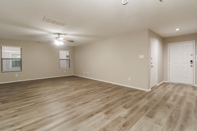 2,130/Mo, 1514 Perennial Ln Rosenberg, TX 77471 Family Room View