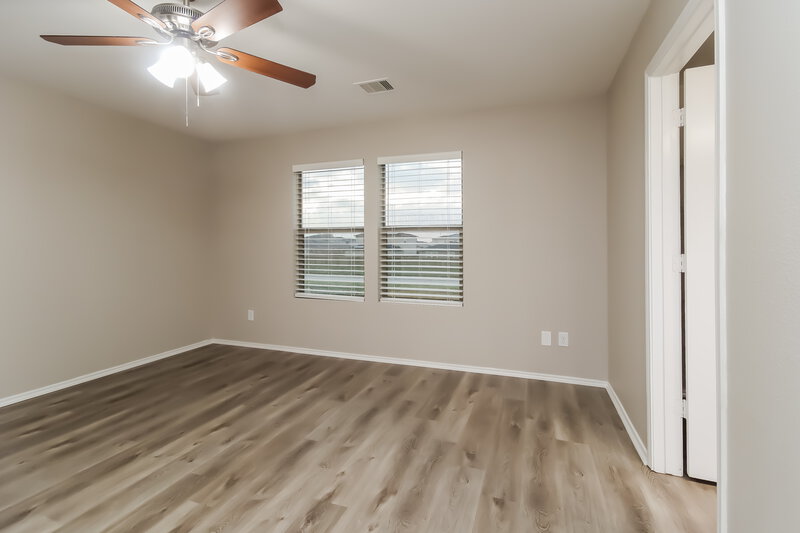 2,130/Mo, 1514 Perennial Ln Rosenberg, TX 77471 Main Bedroom View