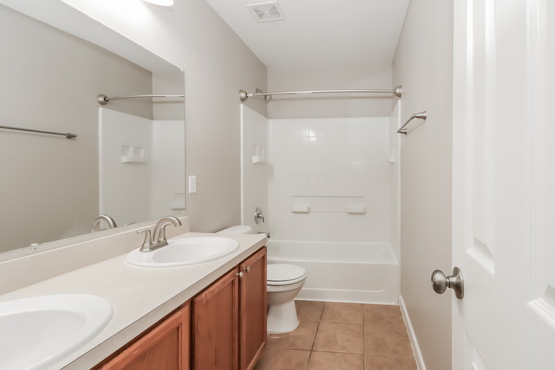 2,605/Mo, 2730 Woodspring Forest Dr Kingwood, TX 77345 Bathroom View