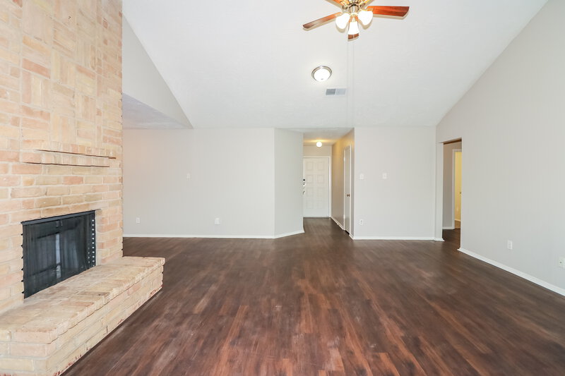 1,705/Mo, 15826 Beechnut St Houston, TX 77083 Misc View 2