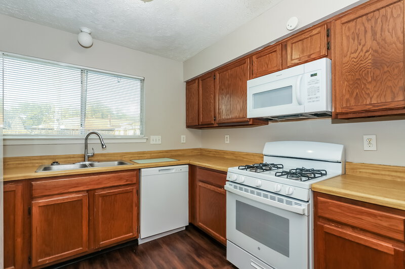 1,705/Mo, 15826 Beechnut St Houston, TX 77083 Misc View 6