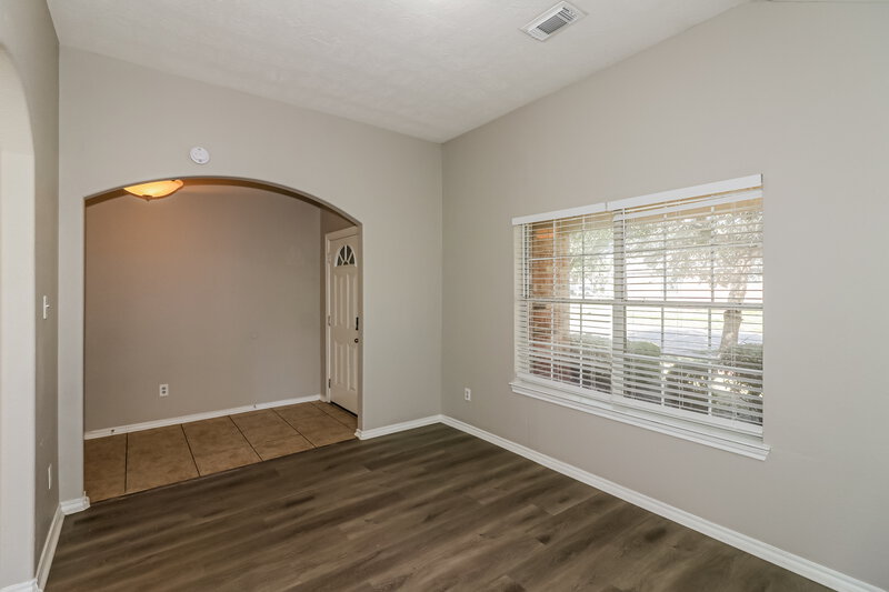 1,875/Mo, 16419 Great Ridge Ct Houston, TX 77083 Living Room View