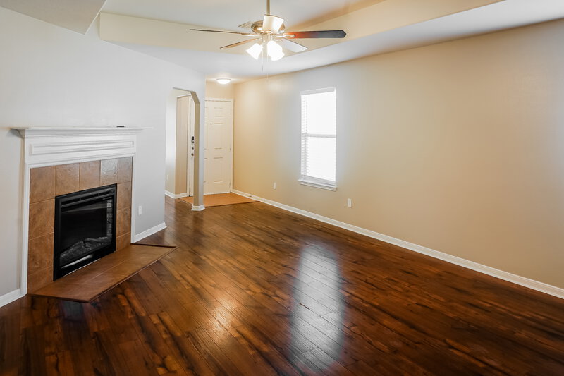 1,985/Mo, 703 Wild Cotton Rd Rosenberg, TX 77471 Living Room View