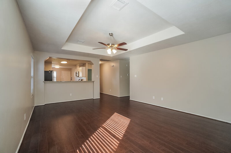 1,975/Mo, 2919 Katybriar Ln Katy, TX 77449 Living Room View 3