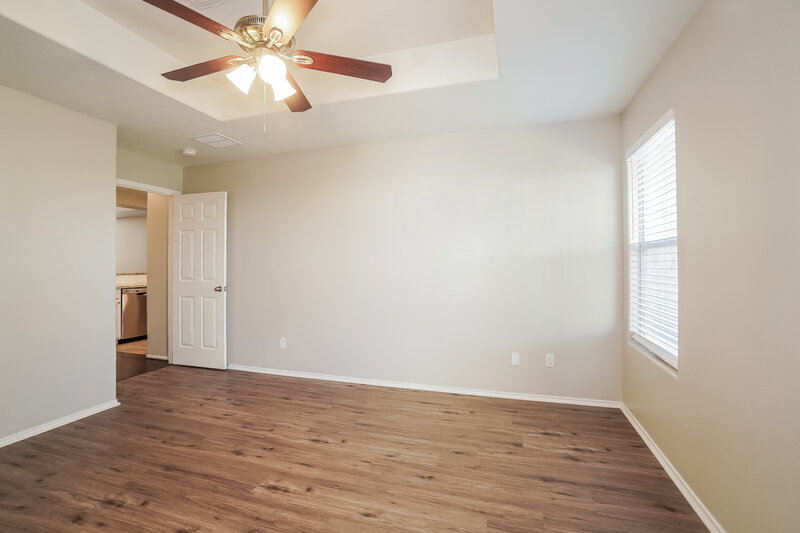 1,975/Mo, 2919 Katybriar Ln Katy, TX 77449 Main Bedroom View
