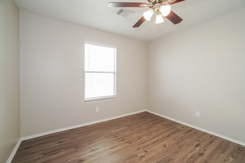 1,975/Mo, 2919 Katybriar Ln Katy, TX 77449 Bedroom View