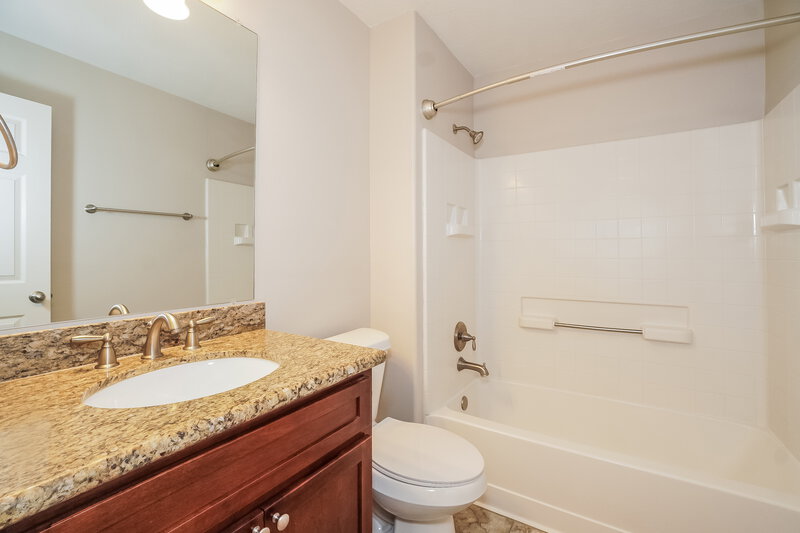 1,975/Mo, 2919 Katybriar Ln Katy, TX 77449 Bathroom View