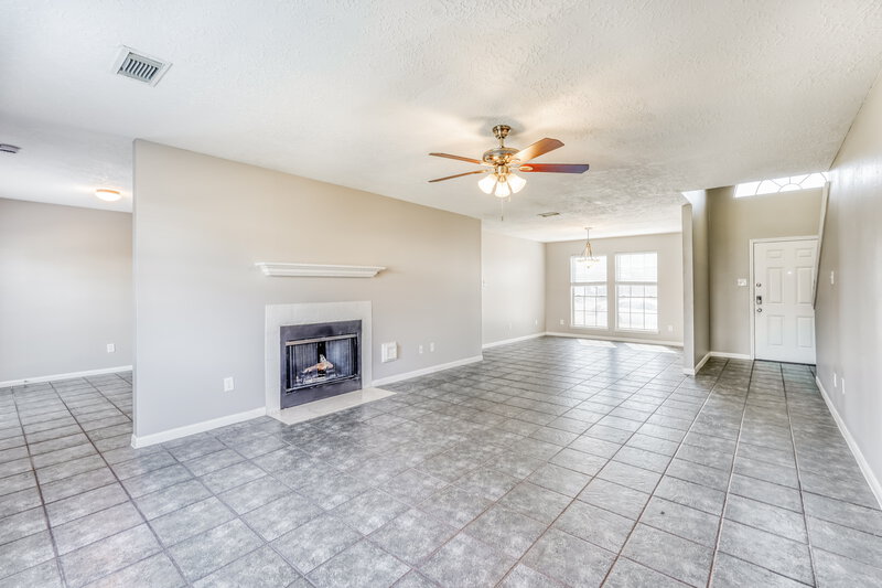 2,055/Mo, 28710 Sedgefield St Spring, TX 77386 Living Room View 2
