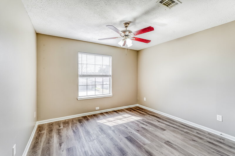 2,055/Mo, 28710 Sedgefield St Spring, TX 77386 Bedroom View 2