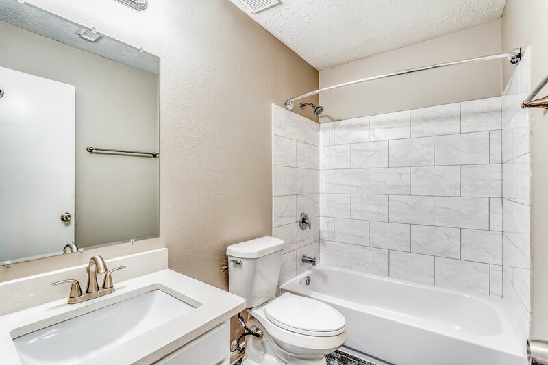 2,055/Mo, 28710 Sedgefield St Spring, TX 77386 Bathroom View