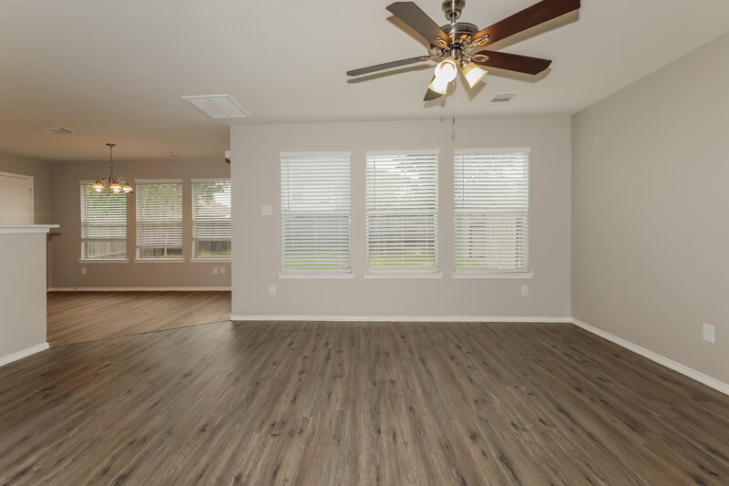 2,295/Mo, 21118 Bridgemeadows Ln Katy, TX 77449 Family Room View