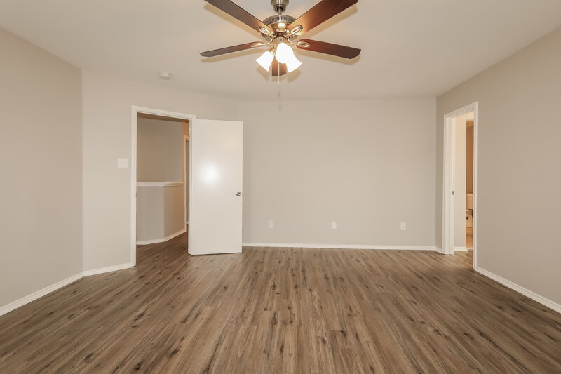 2,295/Mo, 21118 Bridgemeadows Ln Katy, TX 77449 Main Bedroom View 2