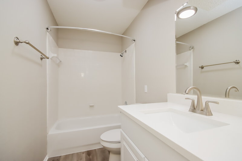 2,315/Mo, 25402 Avery Hill Ln Spring, TX 77373 Bathroom View