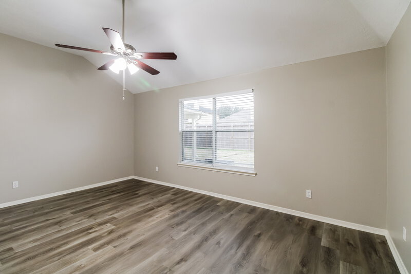 2,575/Mo, 808 Cherry Blossom Dr League City, TX 77573 Main Bedroom View