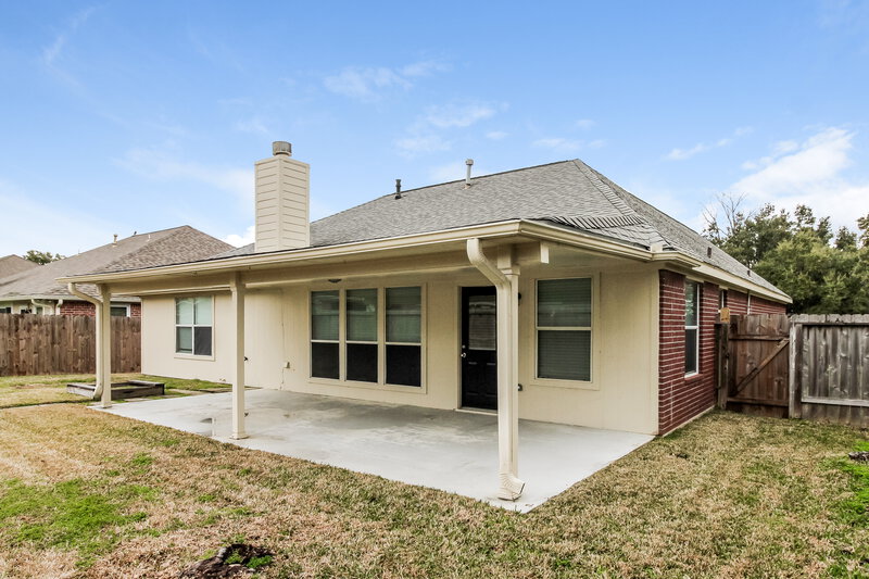 2,575/Mo, 808 Cherry Blossom Dr League City, TX 77573 Rear View