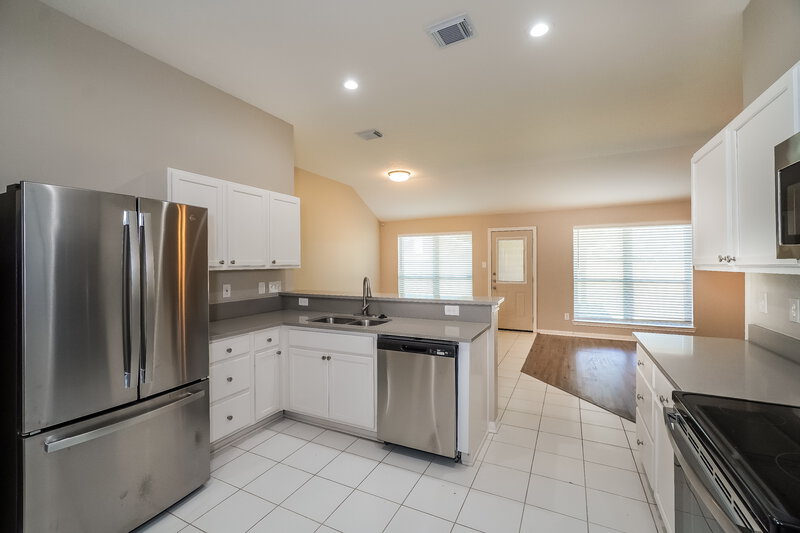 2,950/Mo, 3103 Perrington Cir Houston, TX 77082 Kitchen View
