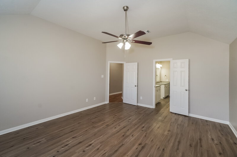 2,950/Mo, 3103 Perrington Cir Houston, TX 77082 Main Bedroom View