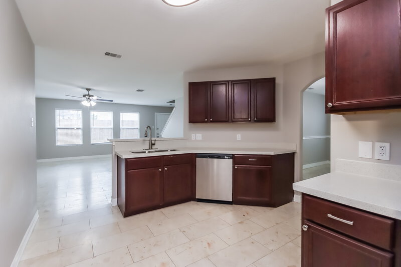 2,450/Mo, 4822 Fair Oak Dale Ln Humble, TX 77346 Kitchen View 2