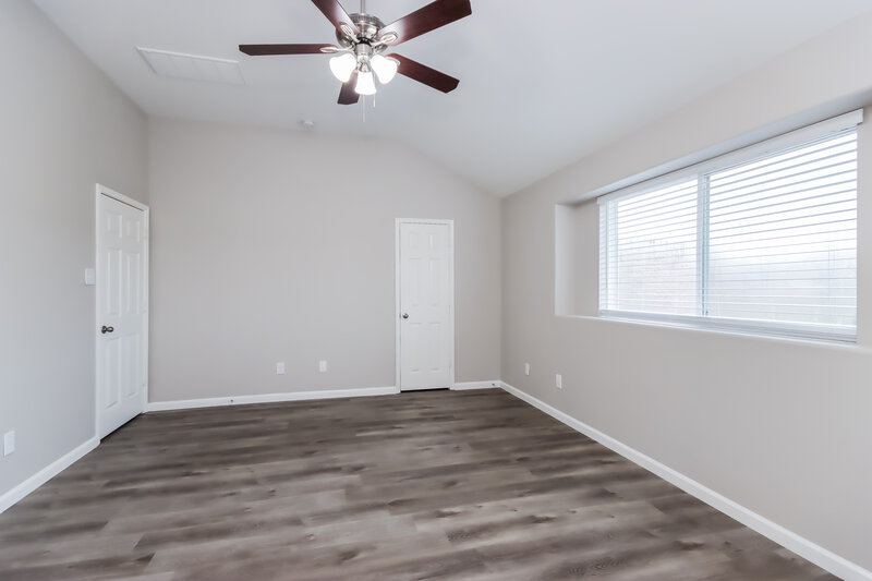 2,450/Mo, 4822 Fair Oak Dale Ln Humble, TX 77346 Main Bedroom View