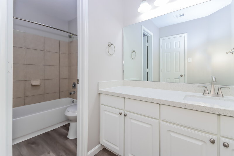 2,450/Mo, 4822 Fair Oak Dale Ln Humble, TX 77346 Bathroom View