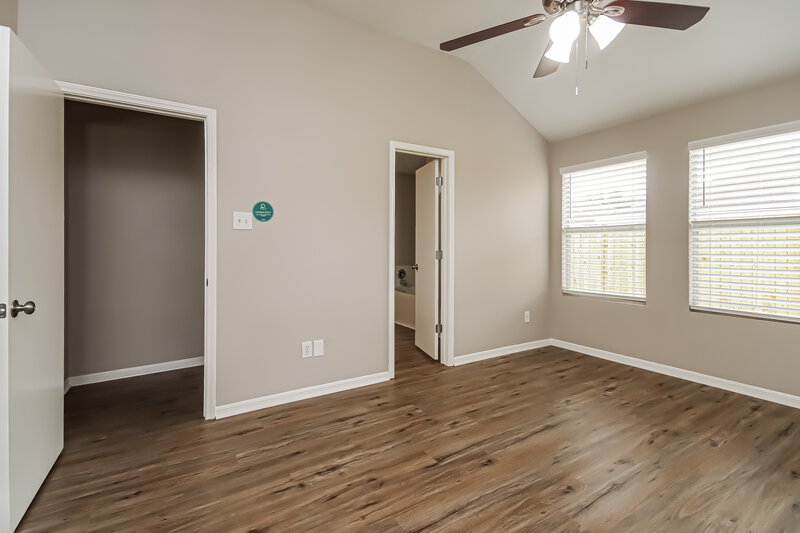 2,015/Mo, 19523 Oleander Ridge Way Cypress, TX 77433 Main Bedroom View