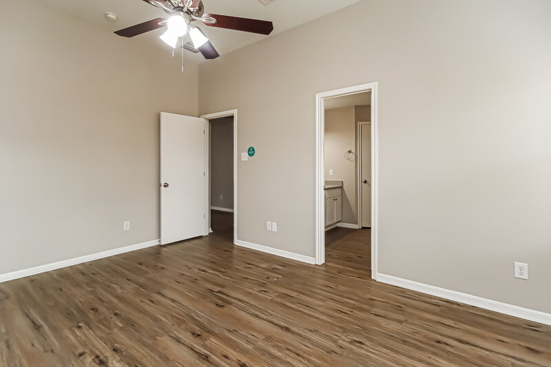 2,015/Mo, 19523 Oleander Ridge Way Cypress, TX 77433 Main Bedroom View 2