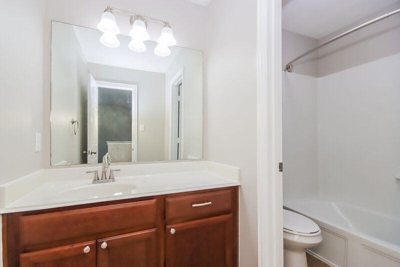 2,250/Mo, 2509 Jules Anna Ln Conroe, TX 77304 Bathroom View