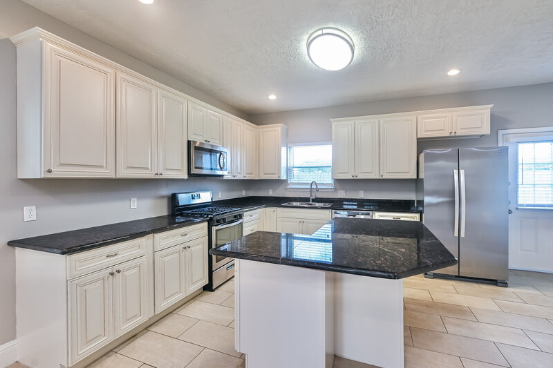 2,130/Mo, 1119 Arum RD Missouri City, TX 77489 Kitchen View