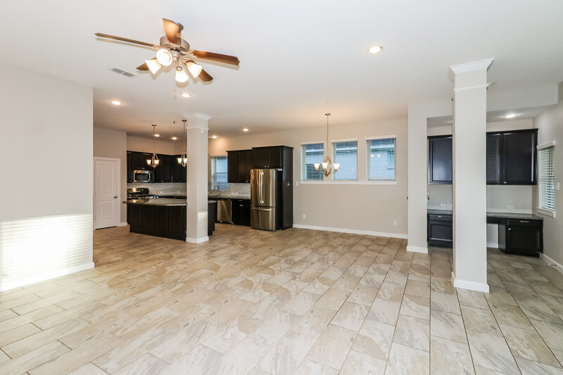 2,350/Mo, 415 Rocky Briar Ct Richmond, TX 77406 Living Room View