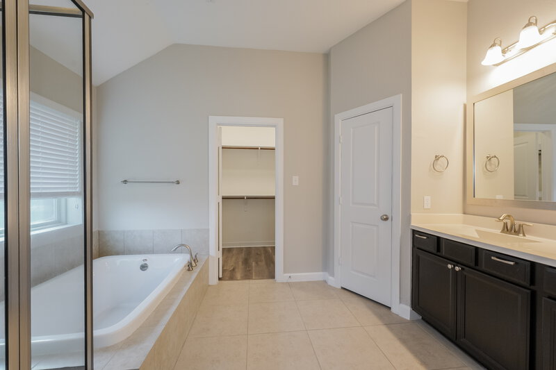 2,675/Mo, 415 Rocky Briar Ct Richmond, TX 77406 Main Bathroom View