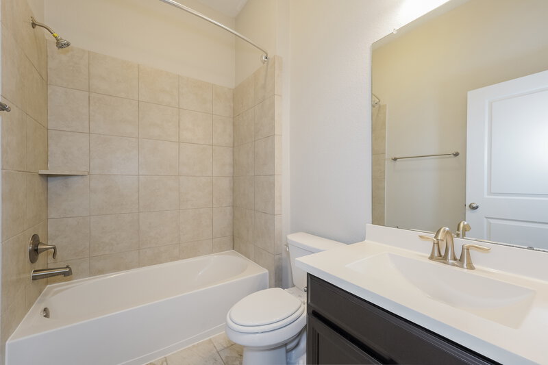 2,675/Mo, 415 Rocky Briar Ct Richmond, TX 77406 Bathroom View 2