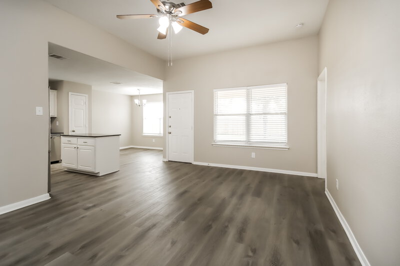 1,800/Mo, 3935 Hollow Cove Ln Richmond, TX 77469 Living Room View