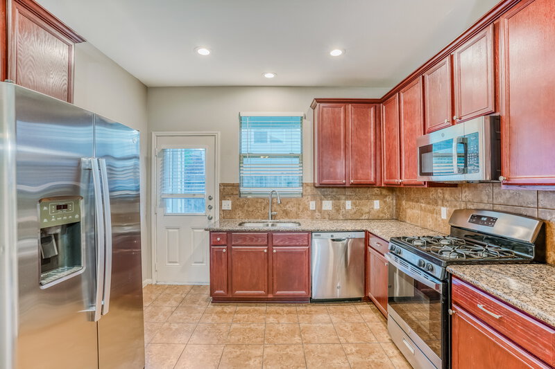 2,020/Mo, 17115 Amarose Dr Houston, TX 77090 Kitchen View