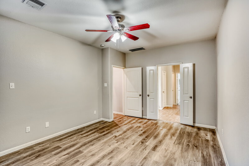 2,020/Mo, 17115 Amarose Dr Houston, TX 77090 Main Bedroom View 2