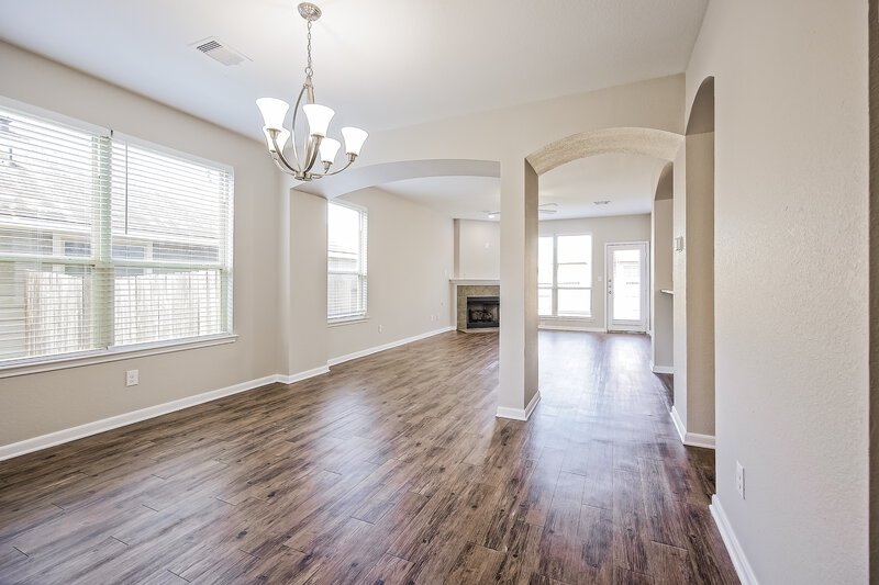 2,500/Mo, 1966 Briar Grove Dr Conroe, TX 77301 Dining Room View