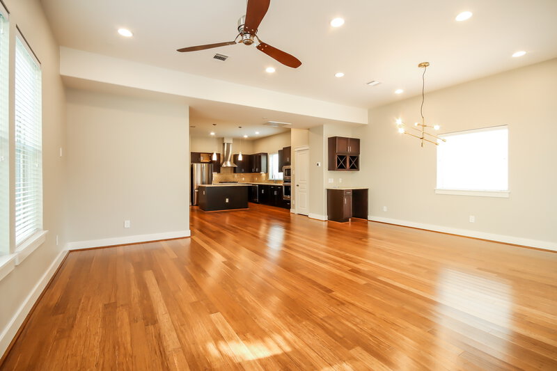3,645/Mo, 5743 Kansas St Unit B Houston, TX 77007 Dining Room View