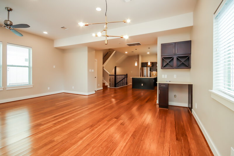 3,645/Mo, 5743 Kansas St Unit B Houston, TX 77007 Dining Room View 2