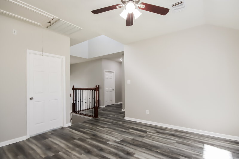 2,700/Mo, 13311 Yaupon Holly Ln Houston, TX 77044 Loft View