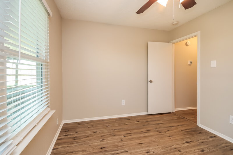 2,190/Mo, 1103 Landing Blvd League City, TX 77573 Bedroom View