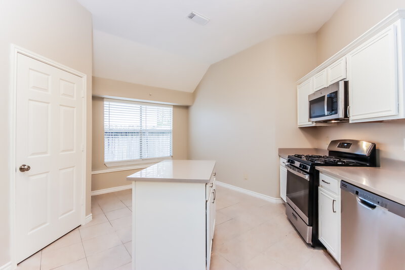 1,975/Mo, 12124 La Salle River Rd Conroe, TX 77304 Breakfast Nook View